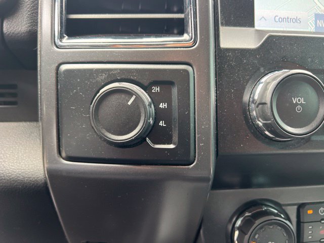 Used 2020 Ford F150 XLT w/ Equipment Group 302A Luxury AWD/4WD image 28