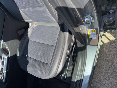 Used 2025 Buick Envista Preferred w/ Convenience I Package image 11