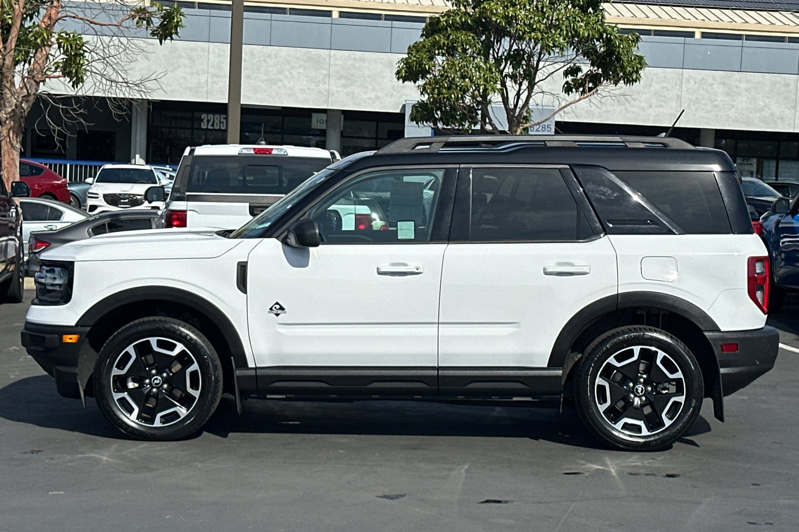 Certified 2023 Ford Bronco Sport Outer Banks w/ Tech Package AWD/4WD image 10
