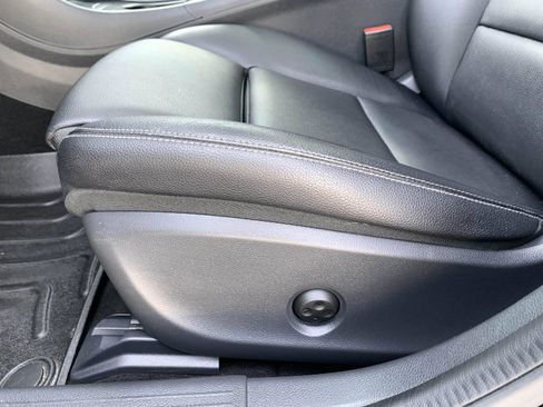 Used 2020 Mercedes-Benz GLA 250 4MATIC image 38