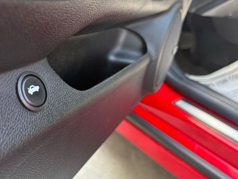 Used 2015 Chevrolet Camaro SS RWD image 17