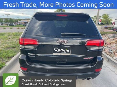 Used 2018 Jeep Grand Cherokee Trailhawk AWD/4WD image 4