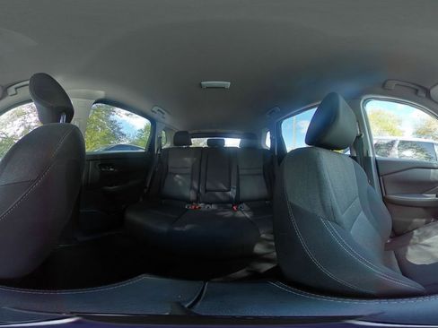 Used 2025 Nissan Rogue SV image 39