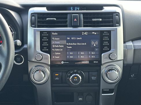 Used 2022 Toyota 4Runner SR5 Premium image 25