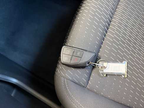 Used 2025 Chevrolet Equinox LT image 22