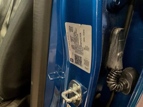 Used 2023 Chevrolet Colorado LT w/ LT Convenience Package III image 24