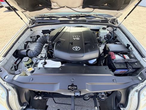 Used 2005 Toyota 4Runner Sport RWD image 40