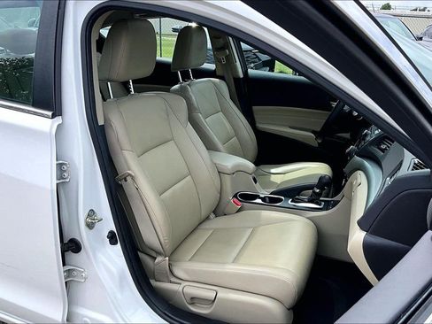 Used 2016 Acura ILX FWD image 10