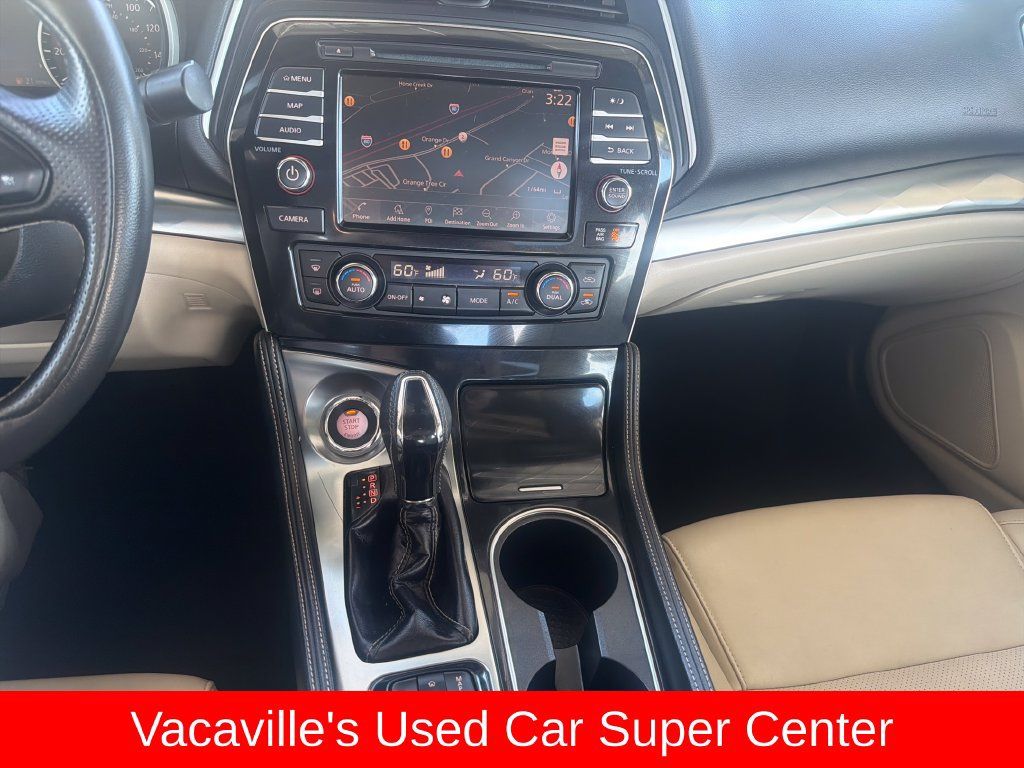 Used 2020 Nissan Maxima 3.5 SL w/ Floor Mat Group FWD image 17