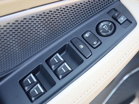 New 2026 Acura MDX SH-AWD image 11