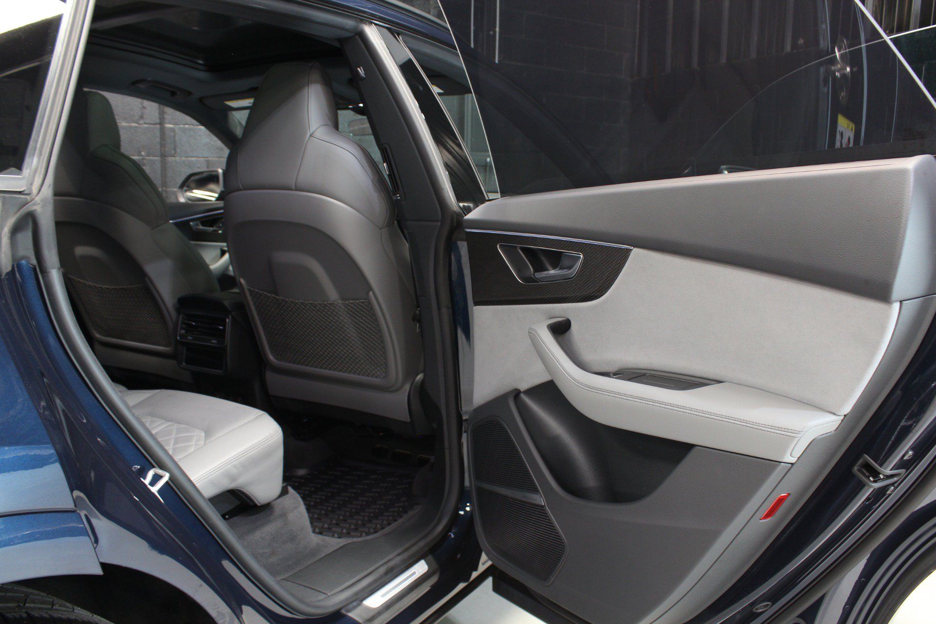 Used 2023 Audi SQ8 Premium Plus AWD/4WD image 41