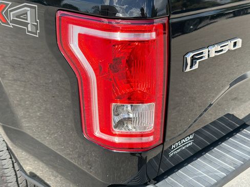 Used 2017 Ford F150 XLT w/ Equipment Group 302A Luxury image 10