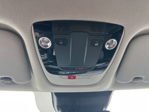 Certified 2025 Kia Seltos S image 27