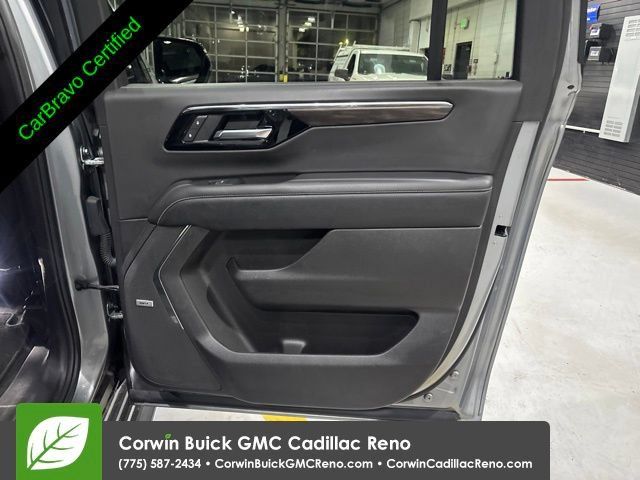 Certified 2025 Chevrolet Suburban Premier AWD/4WD image 39