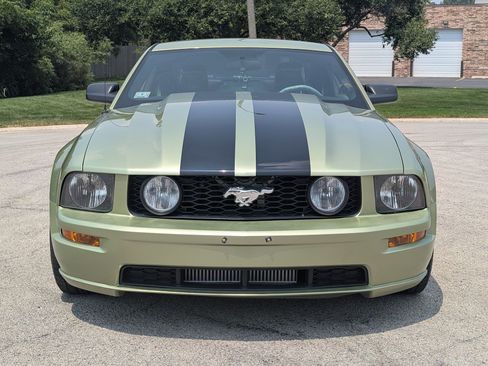 Used 2005 Ford Mustang GT Premium RWD image 13
