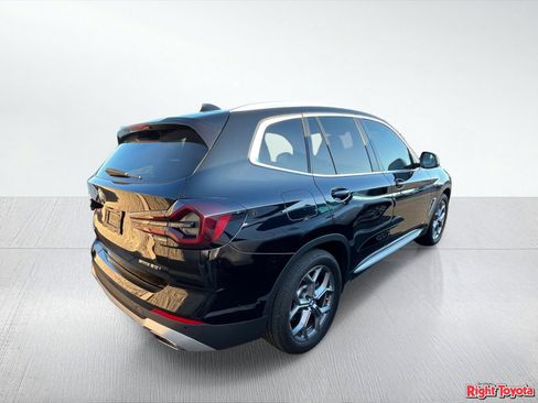 Used 2024 BMW X3 sDrive30i w/ Convenience Package RWD image 4