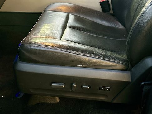 Used 2017 Ford Expedition Limited image 9