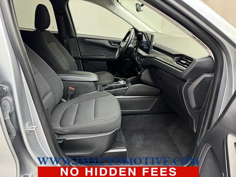 Used 2023 Ford Escape Active w/ Tech Pack #1 AWD/4WD image 19