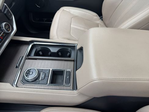 Used 2024 Ford Expedition Max Limited RWD image 34