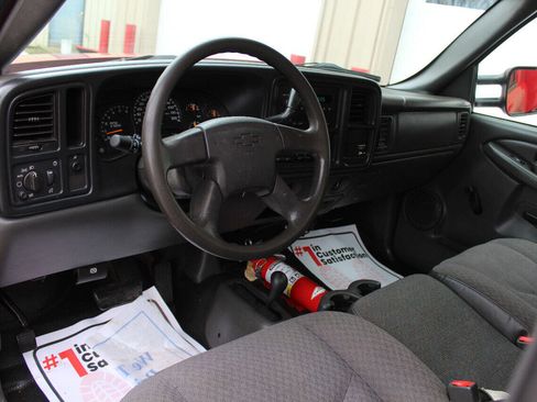 Used 2005 Chevrolet Silverado 3500 4x4 Regular Cab image 13