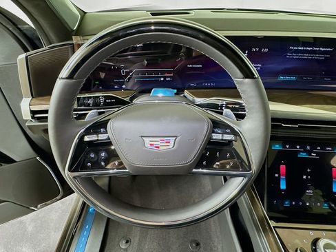 New 2026 Cadillac Escalade ESV Platinum Sport AWD/4WD image 6