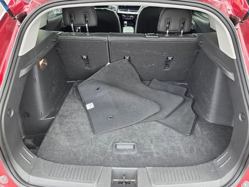 Used 2025 Chevrolet Trax LT w/ LT Convenience Package image 10