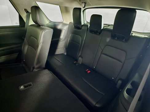 Used 2024 Nissan Pathfinder SL FWD image 30