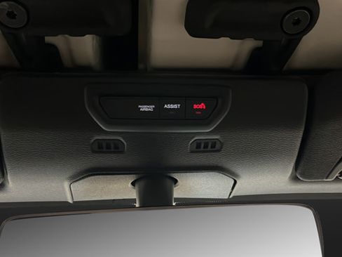 Used 2023 Jeep Gladiator Overland AWD/4WD image 32