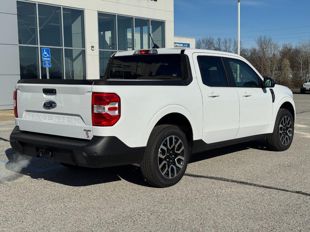 Used 2024 Ford Maverick Lariat AWD/4WD image 4