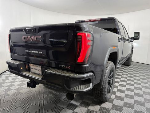 New 2026 GMC Sierra 2500 AT4 w/ AT4 Premium Plus Package AWD/4WD image 5