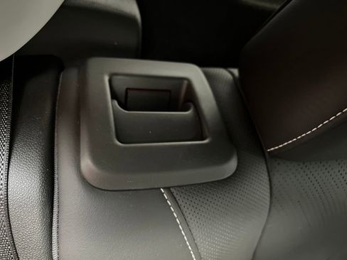 Used 2024 Buick Envision Sport Touring image 19