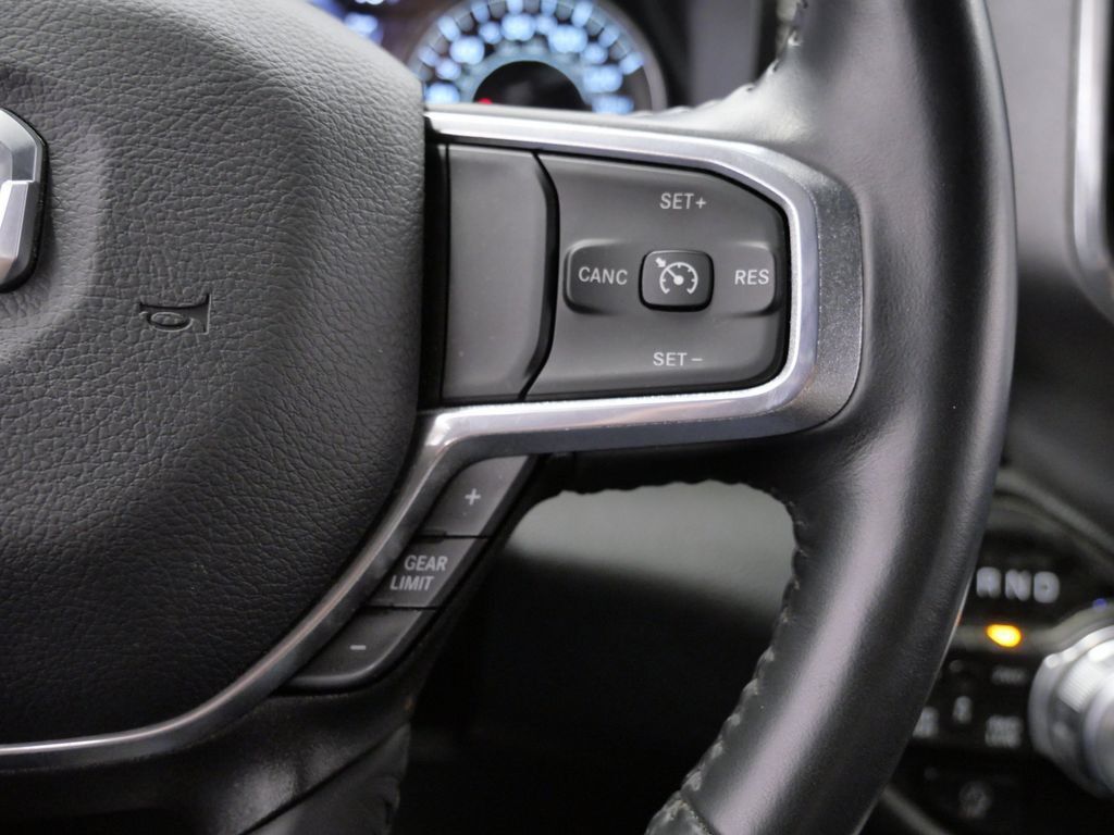 Used 2023 RAM 1500 Laramie AWD/4WD image 23