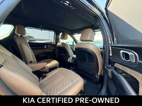 Certified 2025 Kia Sorento SX Prestige w/ Olive Brown Leather Package AWD/4WD image 10