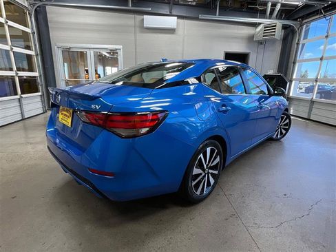 Used 2021 Nissan Sentra SV w/ SV Premium Package image 5