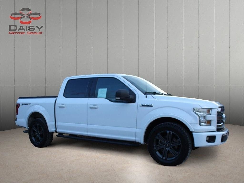Used 2016 Ford F150 XLT w/ Equipment Group 302A Luxury RWD image 3