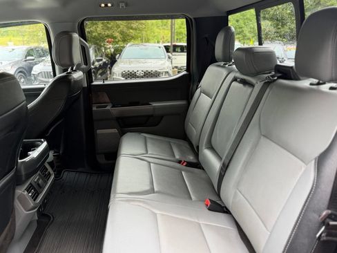 Used 2022 Ford F150 Lariat w/ Equipment Group 502A High AWD/4WD image 5