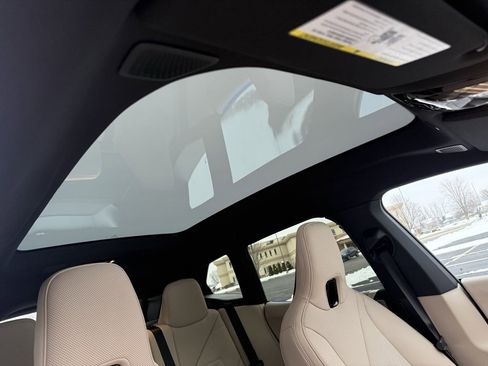 Certified 2024 BMW iX M60 image 33