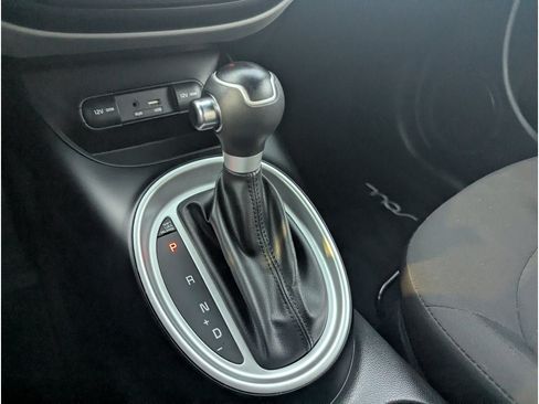 Used 2018 Kia Soul FWD image 19