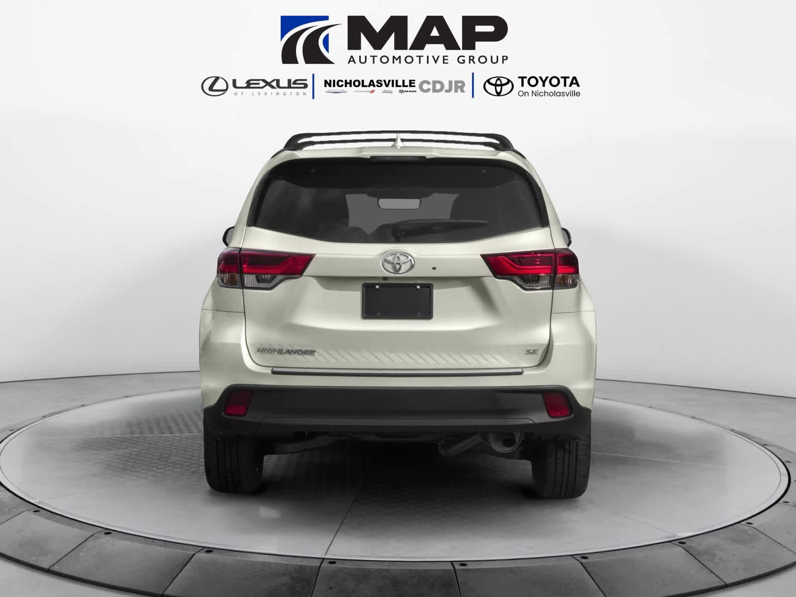 Used 2019 Toyota Highlander XLE AWD/4WD image 5
