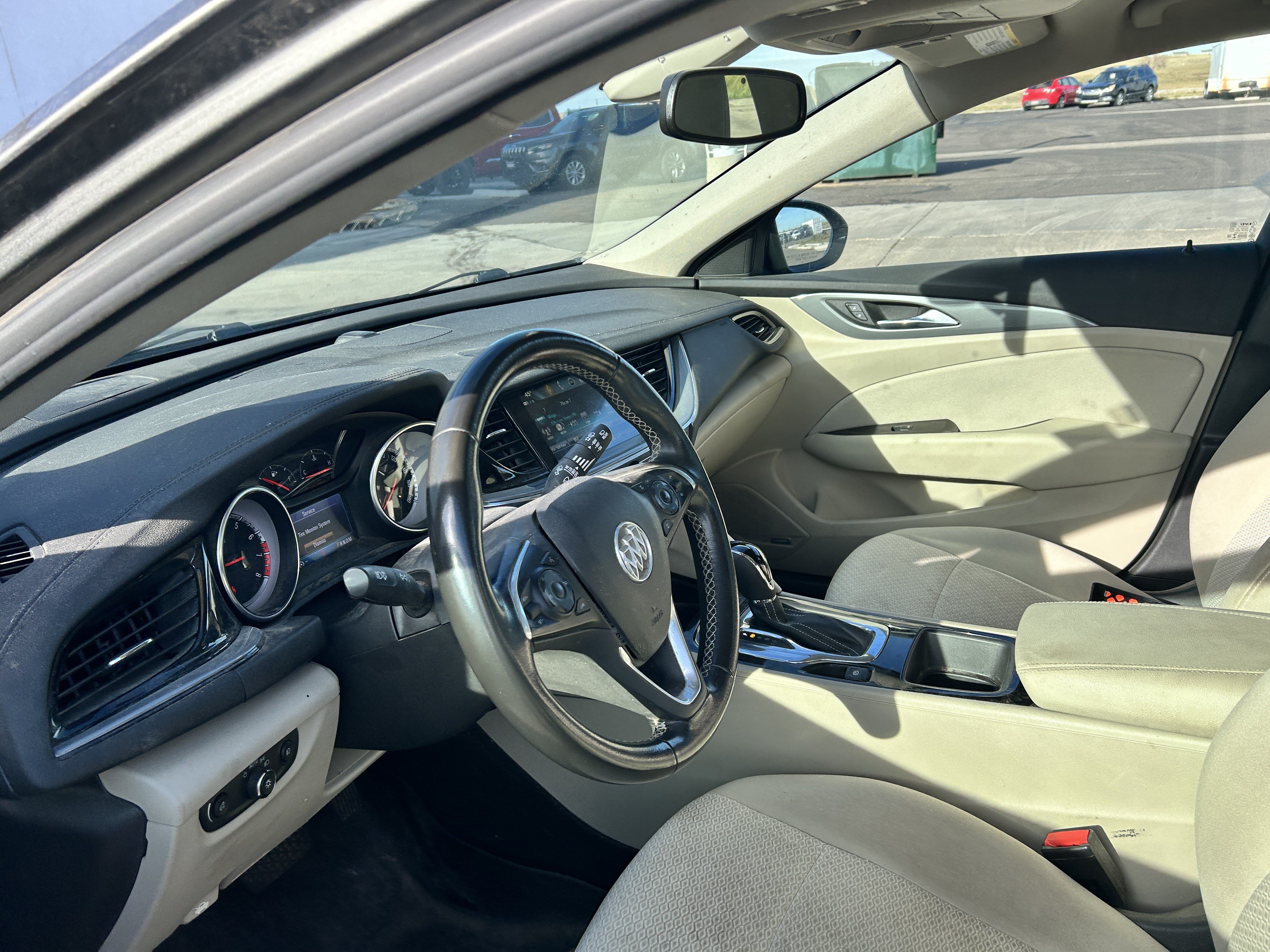Used 2018 Buick Regal Preferred w/ Sights and Sounds Package AWD/4WD image 9