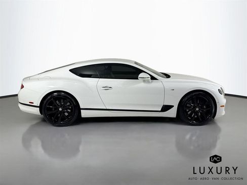Used 2020 Bentley Continental GT V8 image 3