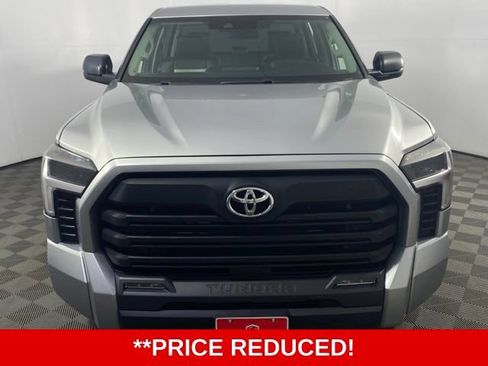 Used 2022 Toyota Tundra SR5 AWD/4WD image 2