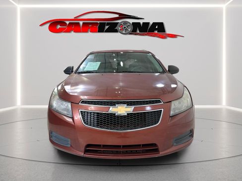 Used 2012 Chevrolet Cruze LS FWD image 2