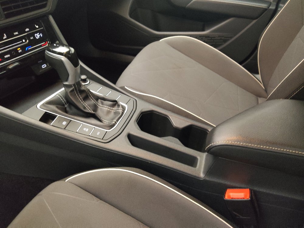 Used 2025 Volkswagen Jetta Sport FWD image 26