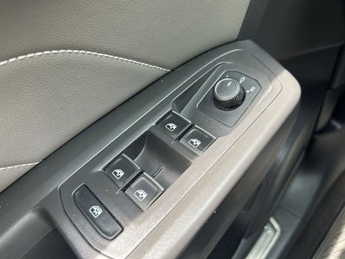 Used 2023 Volkswagen Atlas SE w/ Panoramic Sunroof Package FWD image 20