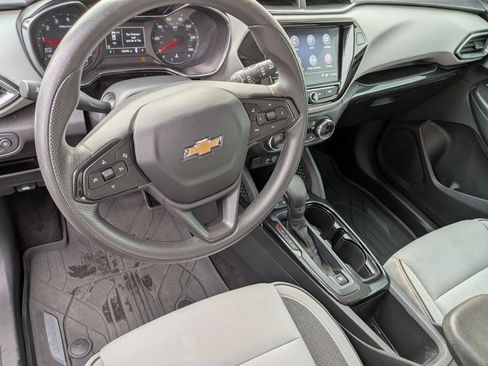 Used 2021 Chevrolet TrailBlazer LT w/ Convenience Package image 10