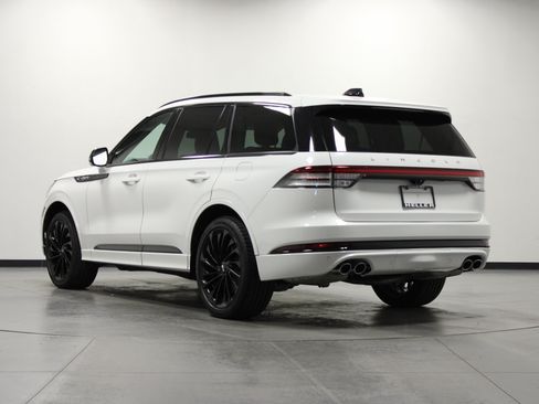 Used 2026 Lincoln Aviator Reserve w/ Jet Appearance Package AWD/4WD image 6