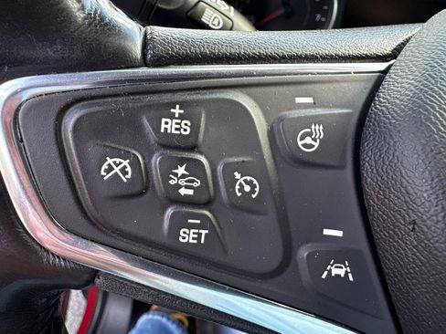 Used 2019 Chevrolet Equinox Premier FWD image 20