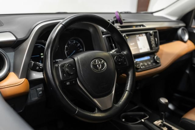 Used 2017 Toyota RAV4 Limited AWD/4WD image 21
