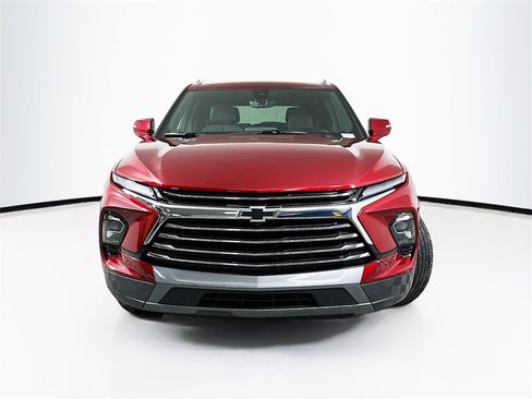 Used 2025 Chevrolet Blazer Premier w/ Driver Confidence II Package image 5